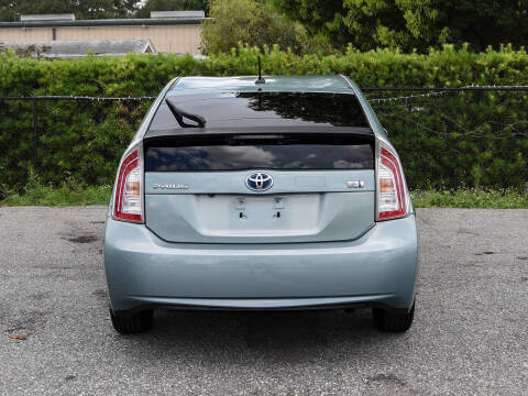 2013 Toyota Prius Three