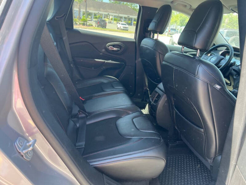 2019 Jeep Cherokee Trailhawk