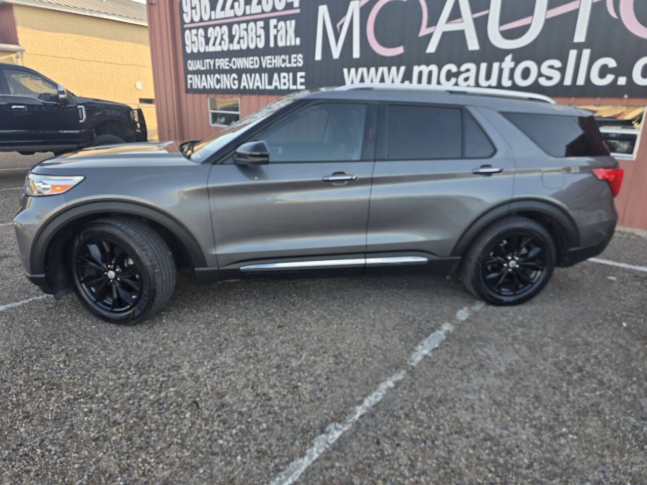 Gray 2021 Ford Explorer Limited Limited 4dr SUV 2