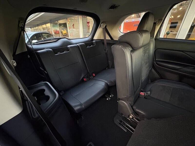 2019 Mitsubishi Outlander SE