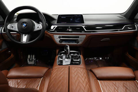 2022 BMW 7 Series M760i xDrive