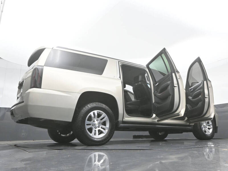 2017 Chevrolet Suburban LT