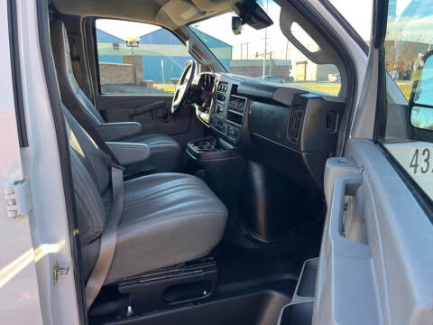 2020 Chevrolet Express 2500