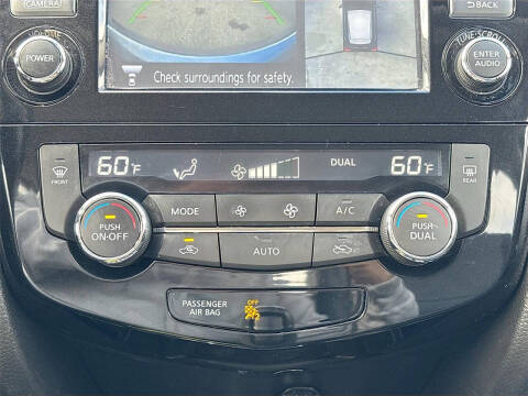 2017 Nissan Rogue Sport SL