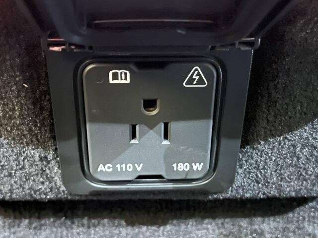 2024 Land Rover Range Rover Sport P360 SE