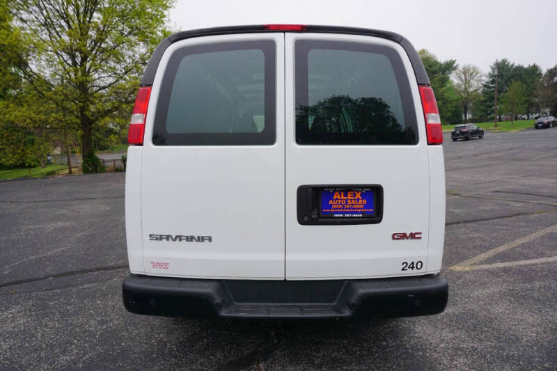 2023 GMC Savana 2500