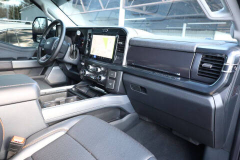 2025 Ford F-350 Super Duty Lariat