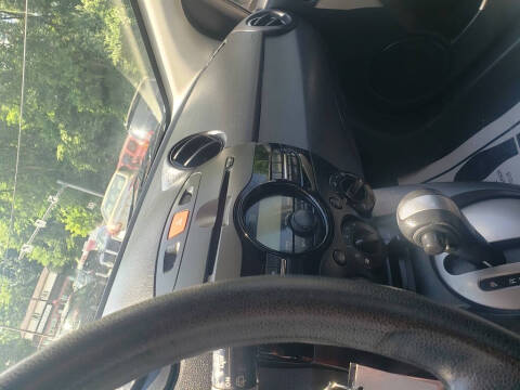 2011 Mazda MAZDA2