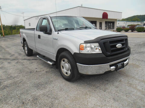 2006 Ford F-150 for sale at Maczuk Automotive Group in Hermann MO