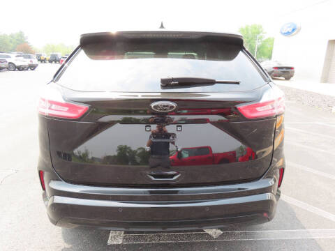2024 Ford Edge SE