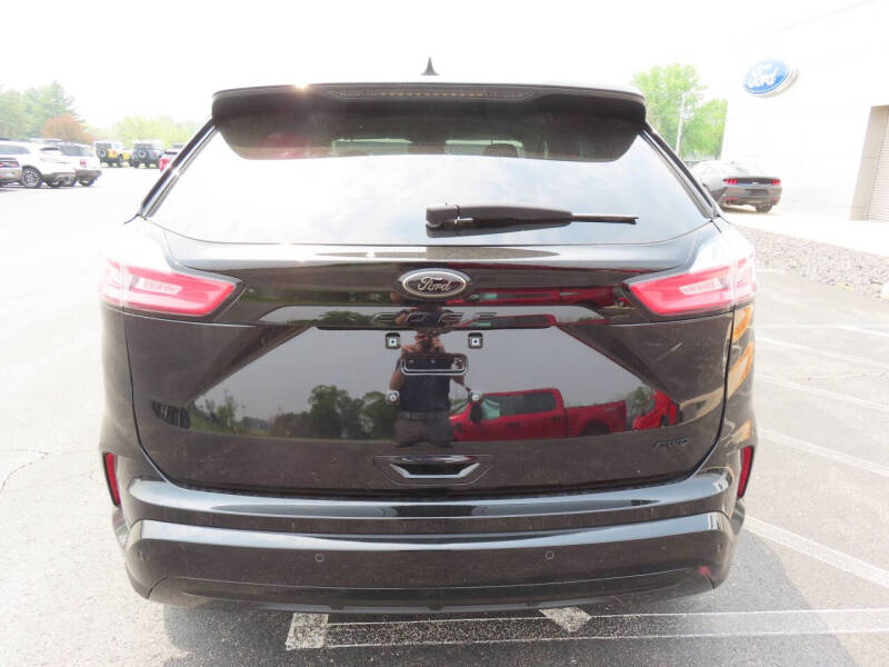 2024 Ford Edge SE