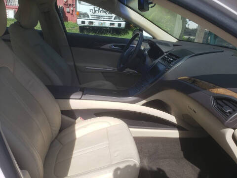 2013 Lincoln MKZ Hybrid