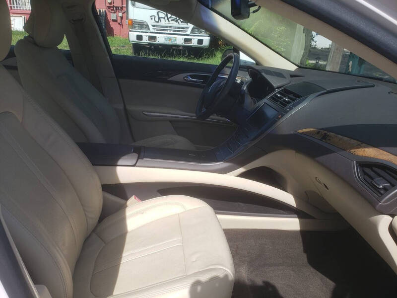 2013 Lincoln MKZ Hybrid