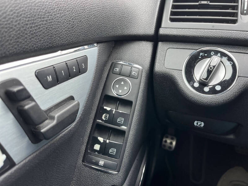 2009 Mercedes-Benz C-Class