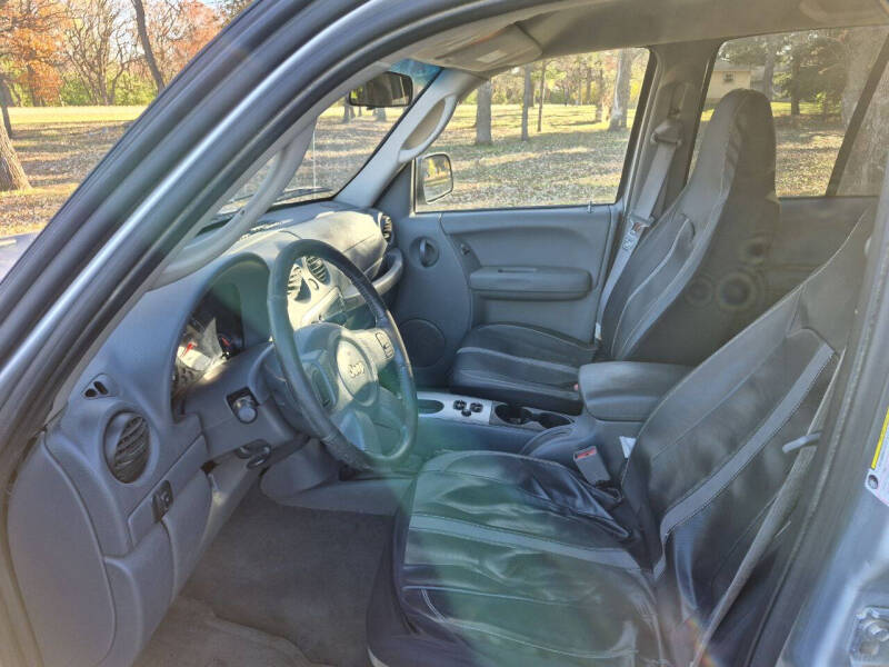 2005 Jeep Liberty Renegade