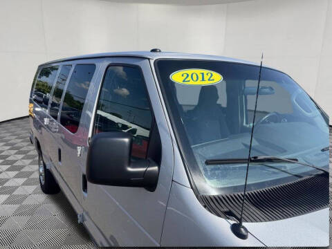 2012 Ford E-Series E-350 SD XLT