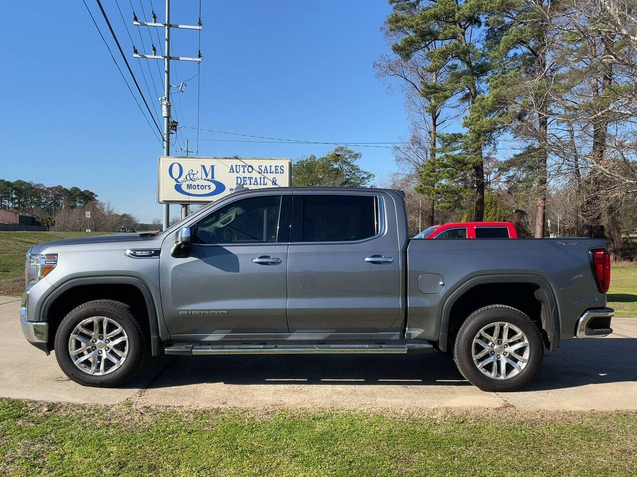 2020 GMC Sierra 1500 for sale at Q & M Motors in Flowood, MS