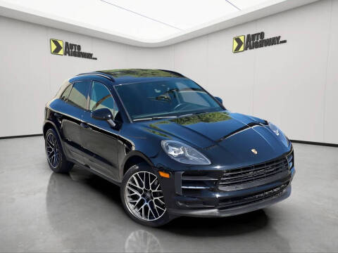 2020 Porsche Macan S
