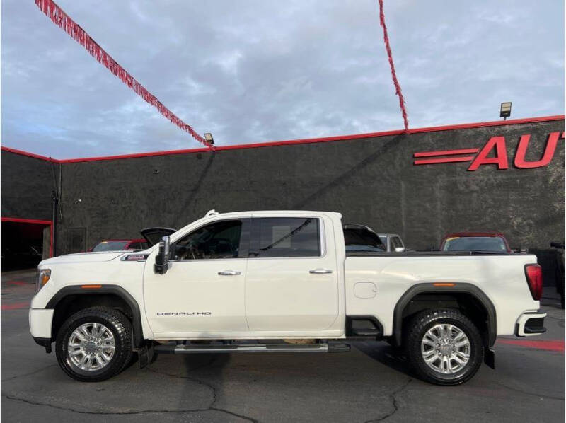 2021 GMC Sierra 2500HD Denali photo 4