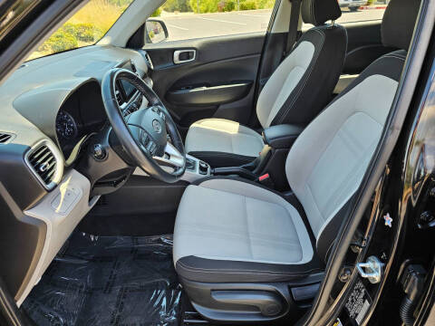 2020 Hyundai Venue SEL