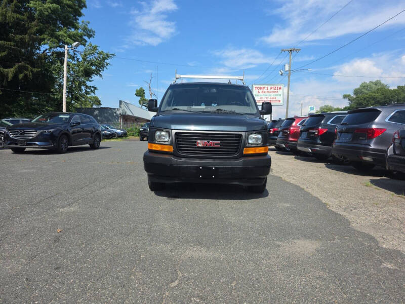 2017 GMC Savana 2500