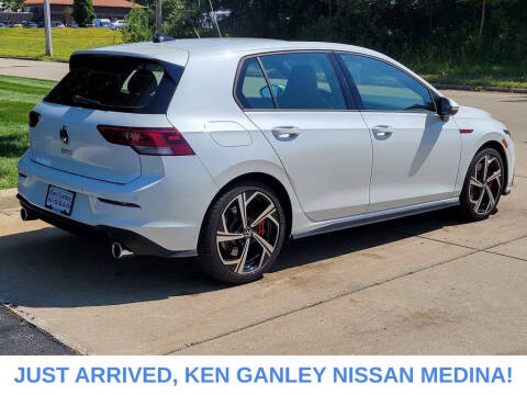 2024 Volkswagen Golf GTI SE