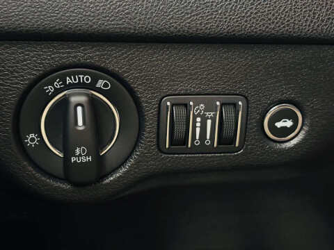 2022 Chrysler 300 S V6