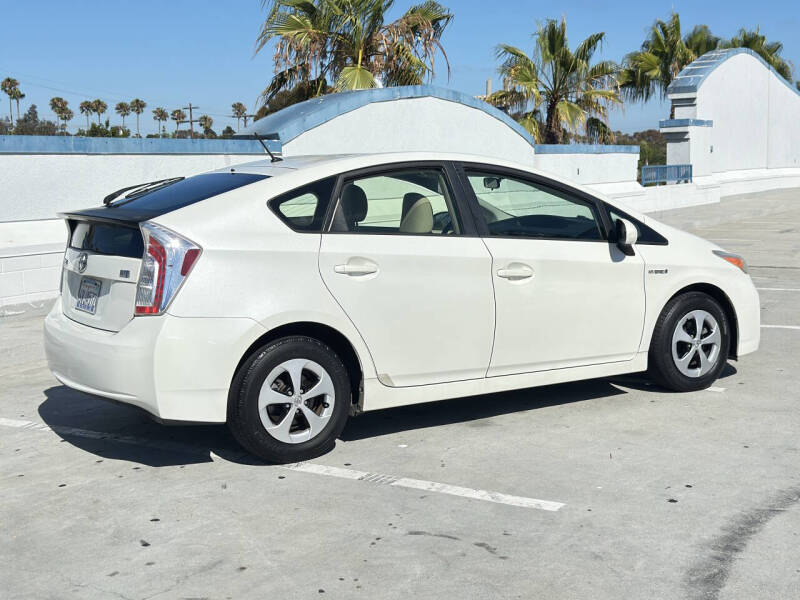 2012 Toyota Prius Two
