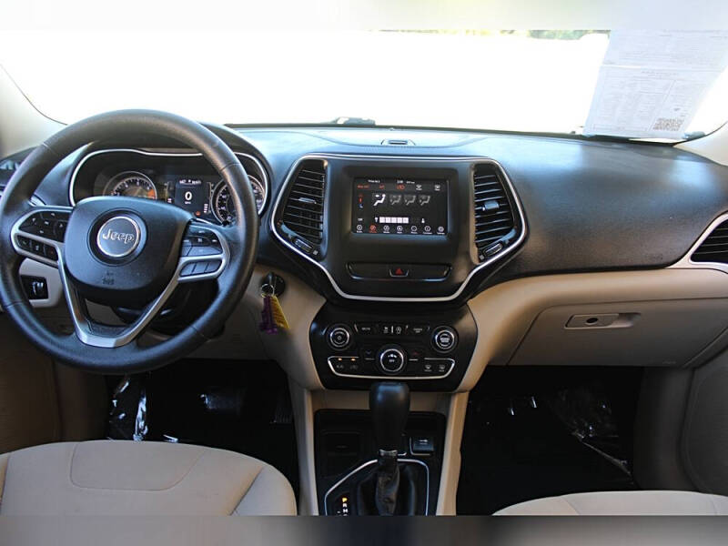 2019 Jeep Cherokee Latitude