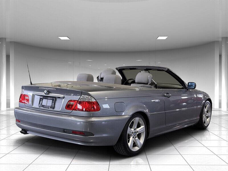 2004 BMW 3 Series 5