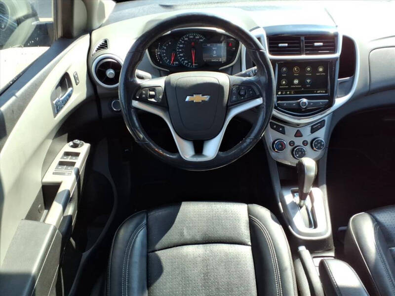 2019 Chevrolet Sonic Premier Auto
