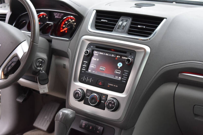 2013 GMC Acadia SLE-2