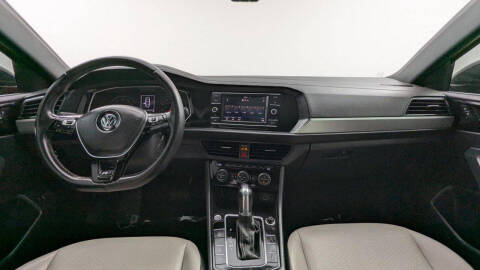 2019 Volkswagen Jetta R-Line