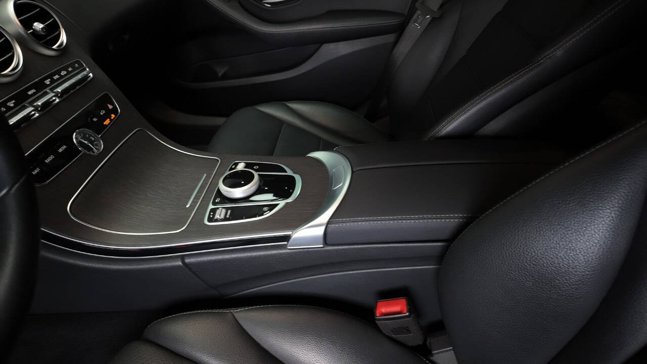 2021 Mercedes-Benz C-Class 31