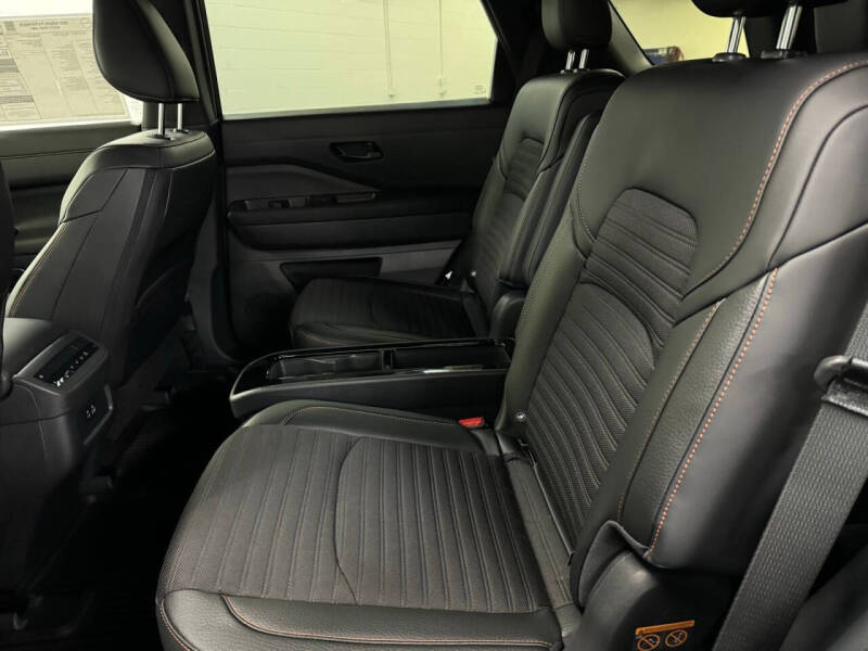 2025 Nissan Pathfinder Rock Creek