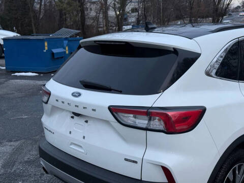 2020 Ford Escape Hybrid Titanium