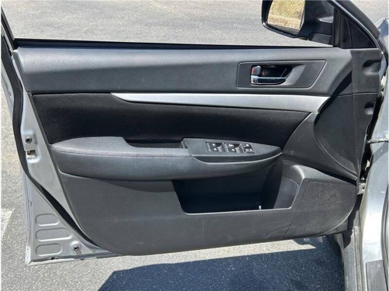 2013 Subaru Outback 2.5i