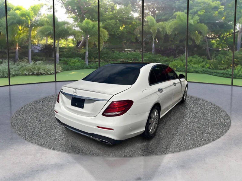 2019 Mercedes-Benz E-Class E 300