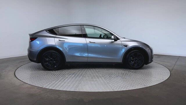 2025 Tesla Model Y Long Range