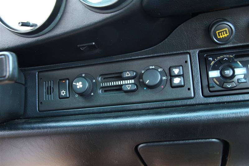 1990 Porsche 911 Carrera 2