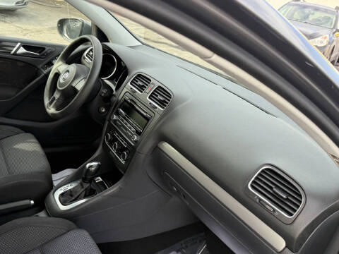 2014 Volkswagen Golf 2.5L PZEV