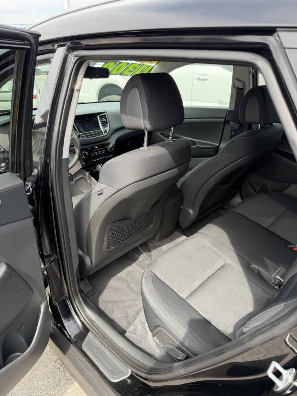 2016 Hyundai Tucson SE