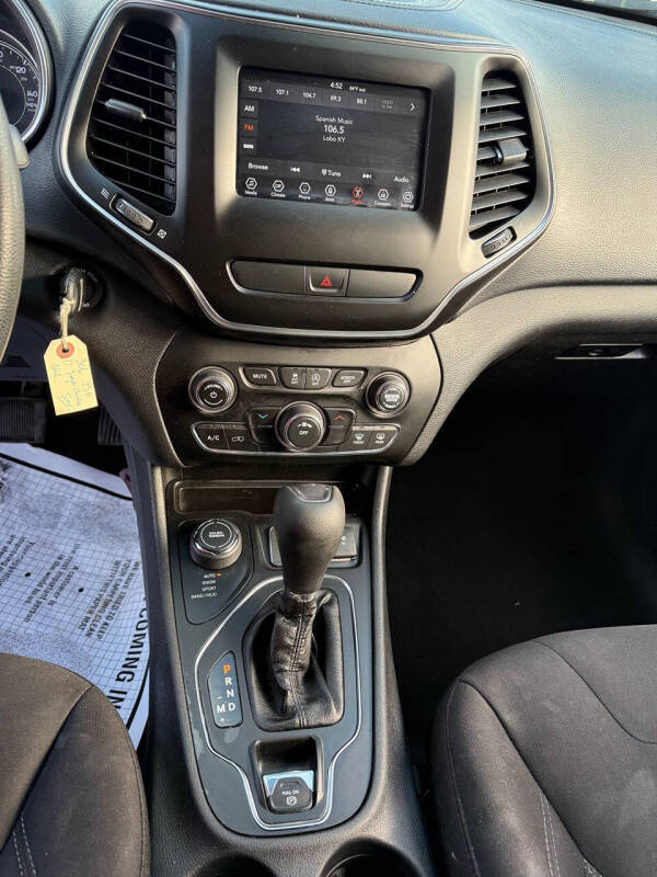 2019 Jeep Cherokee Latitude