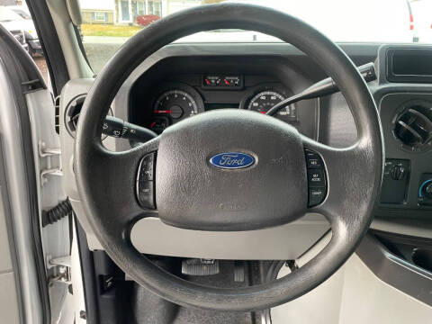 2014 Ford E-Series E-350 SD