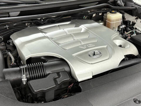 2020 Lexus LX 570 Three-Row