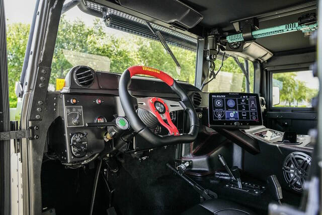 2018 AM General Hummer