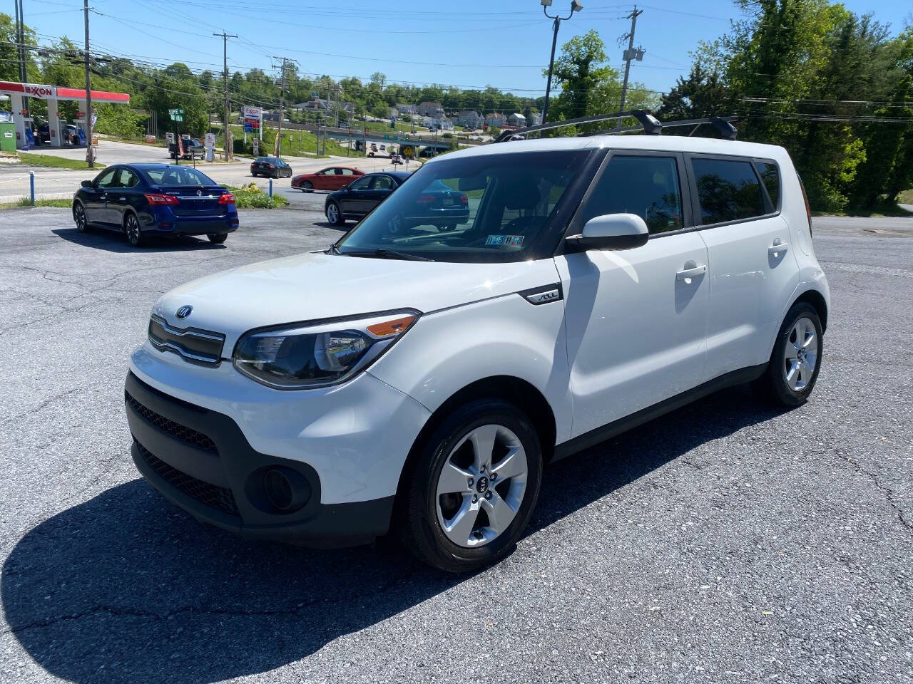 White 2017 Kia Soul Base 4dr Crossover 6M 2