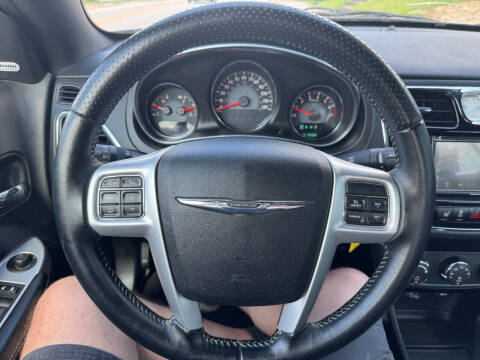 2013 Chrysler 200 S