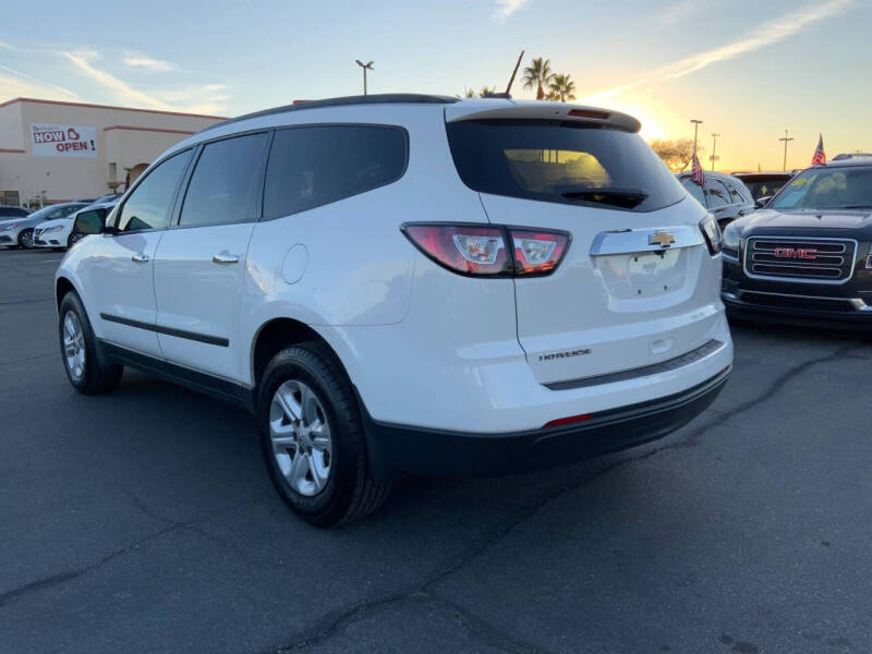 2017 Chevrolet Traverse LS