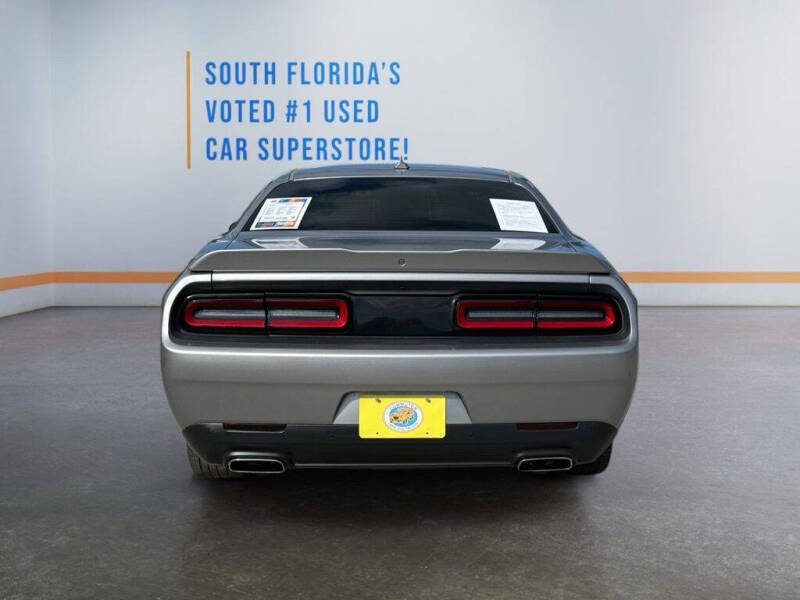 2018 Dodge Challenger SXT